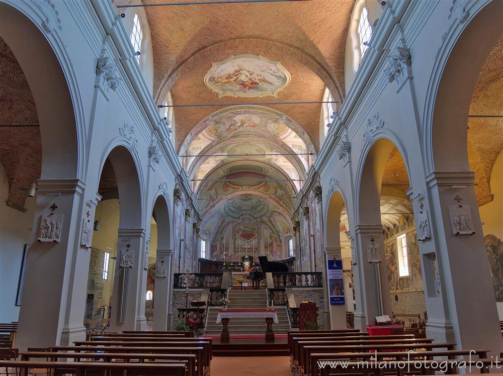 Sesto Calende (Varese) - Interno dell'Abbazia di San Donato